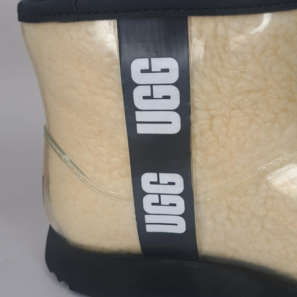 UGG Kids Classic Mini Boots - Cream - Picture 3 of 9